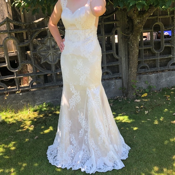 Handcrafted Lace Fishtail Wedding Dress - Picture 3 of 7